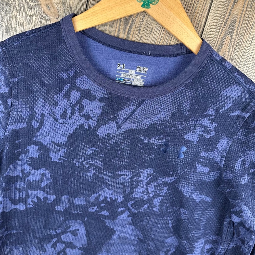 Under Armour ColdGear Blue Camo Long Sleeve Thermal Shirt Men's Small Loose Fit